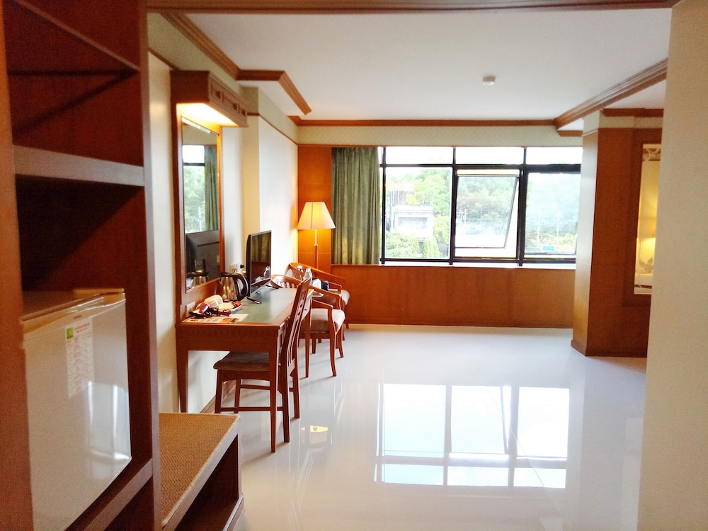 Grand Park Hotel