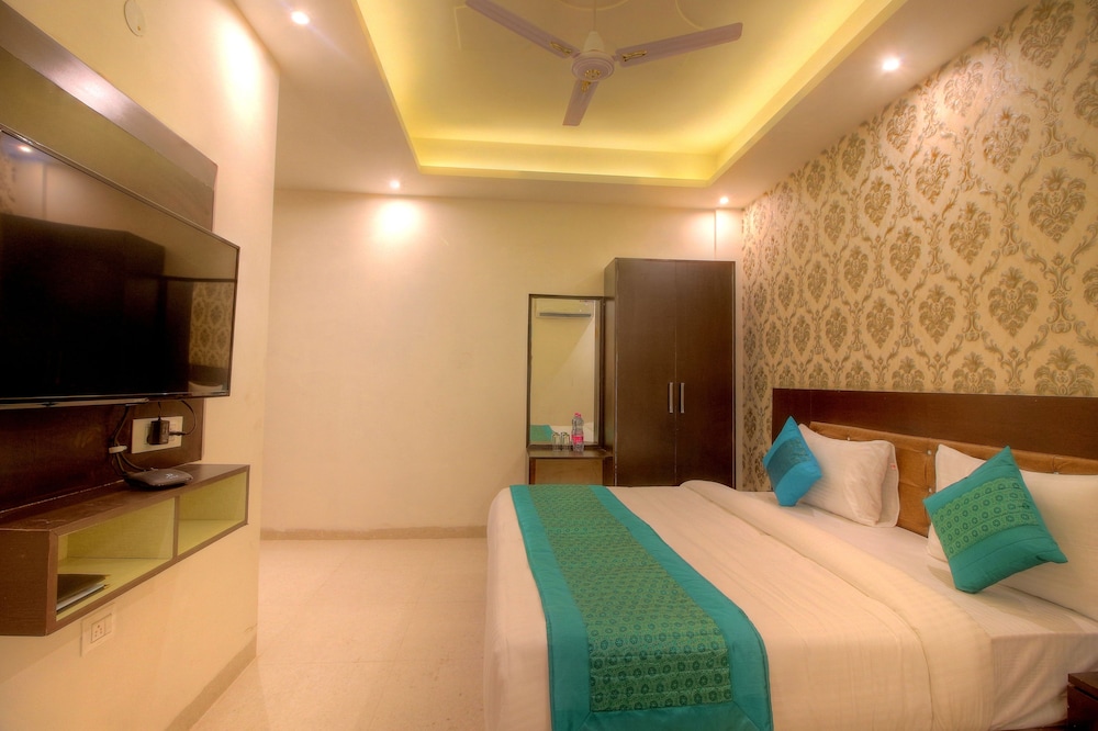 Hotel Paragon Suites