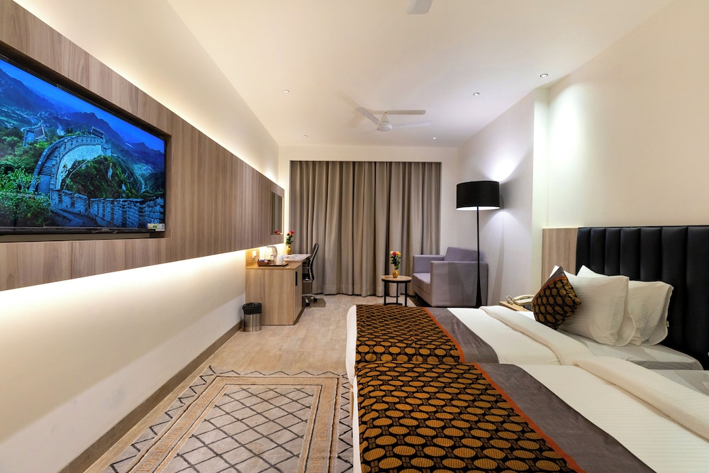 Opo Royal Residency