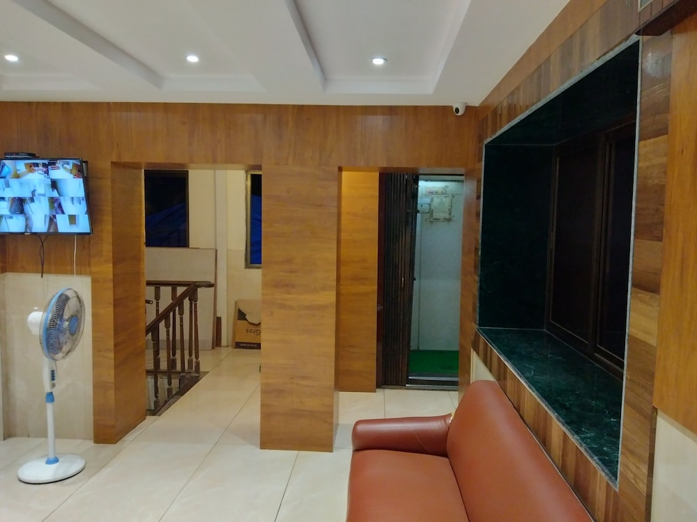 Hotel Rishi International