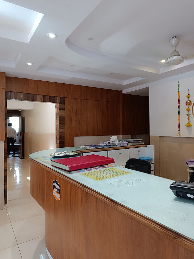 Hotel Rishi International