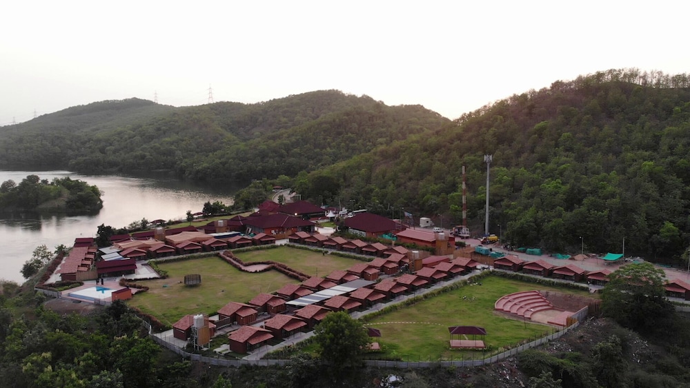 Statue Of Unity Tent City-1 | Luxe Cottages by EVOKE