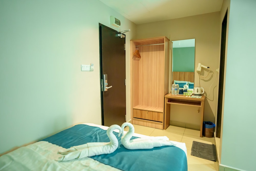 Alaxis Hotel