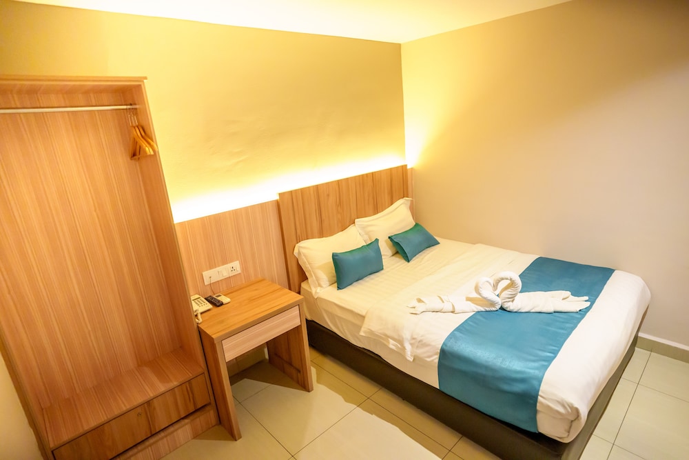 Alaxis Hotel