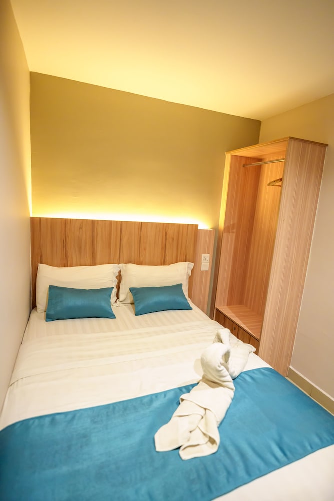 Alaxis Hotel