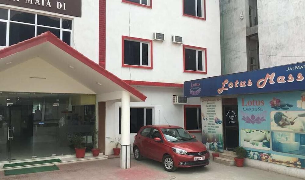 Hotel Jai Mata Di