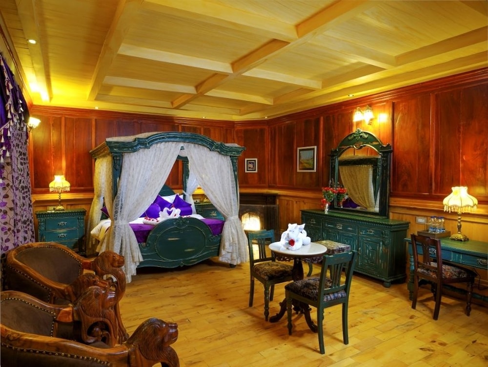 West Downs - The Heritage Resort