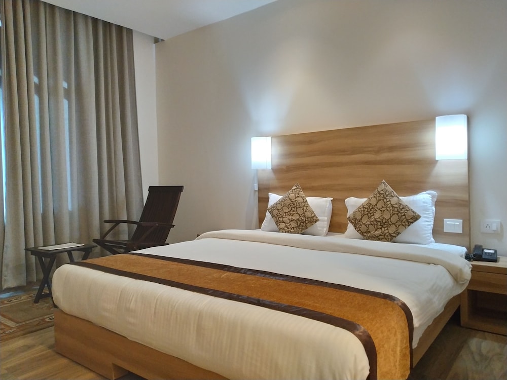 Hotel SC Grand