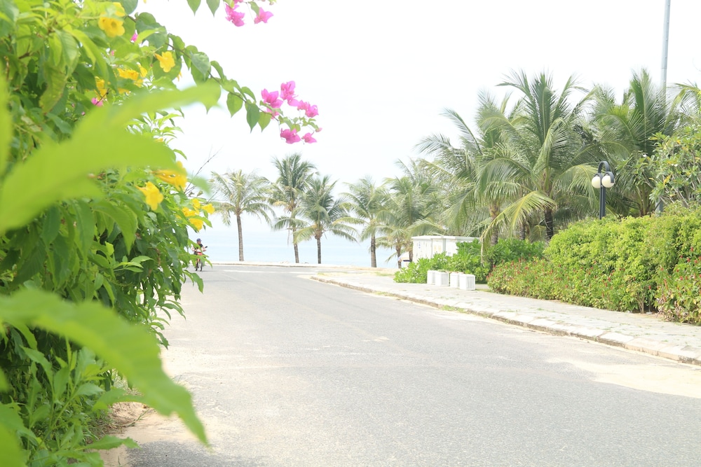 Green Tree Hotel Phu Quoc