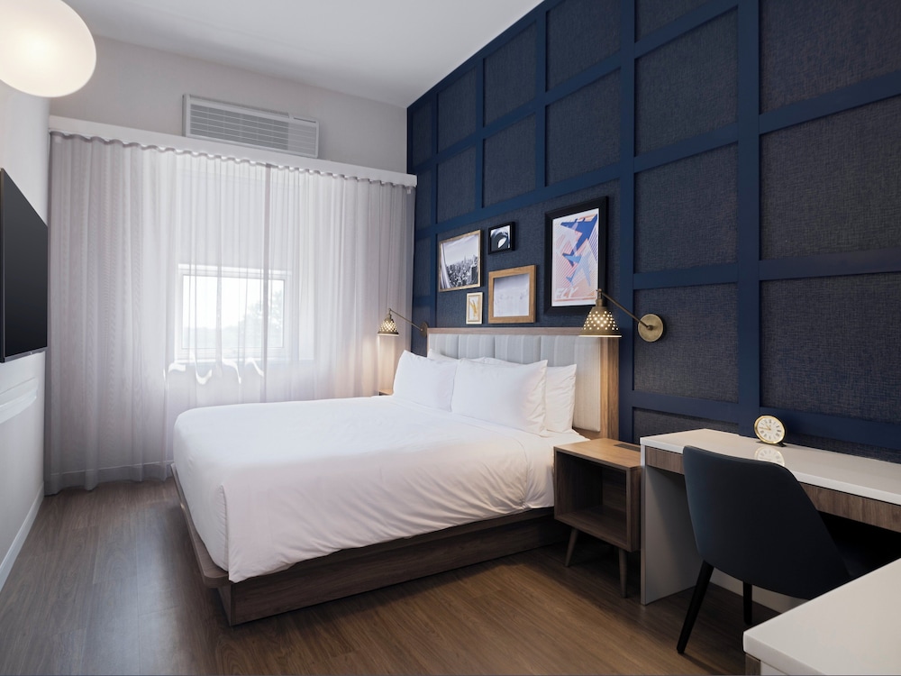 voco Fiorello - LaGuardia Airport by IHG