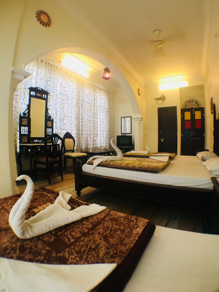 Krishna Palace - A Heritage Boutique Hotel 