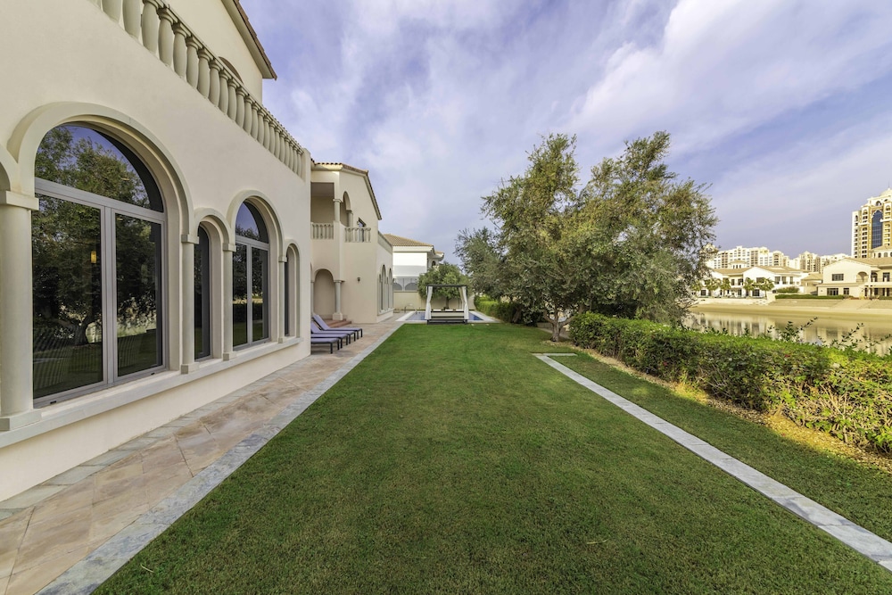 Maison Privee - Frond Villa F