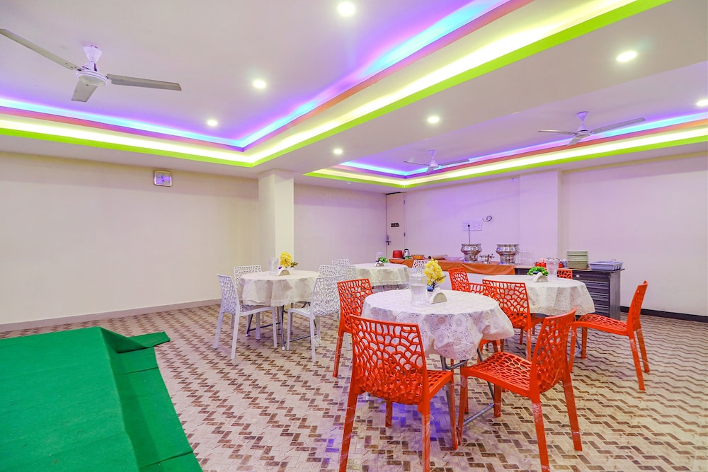  FabHotel Broholic Suites-JNTU