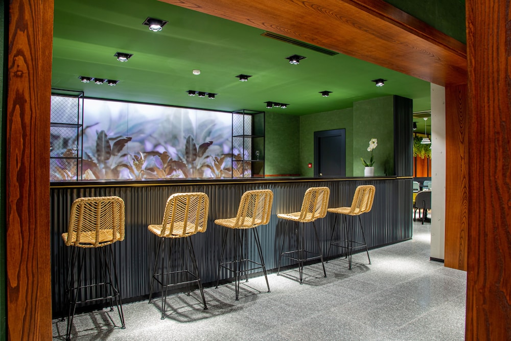 Kazzhol Park Hotel