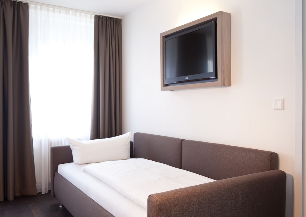Manhattan Hotel