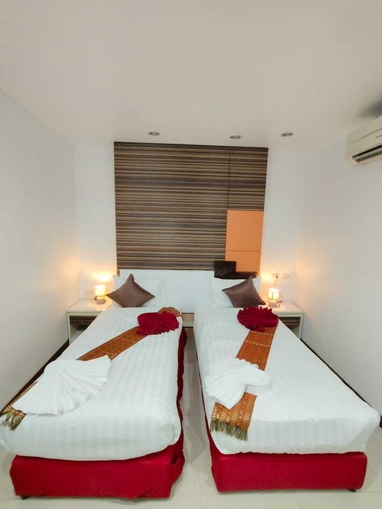Patong Max Value Hotel