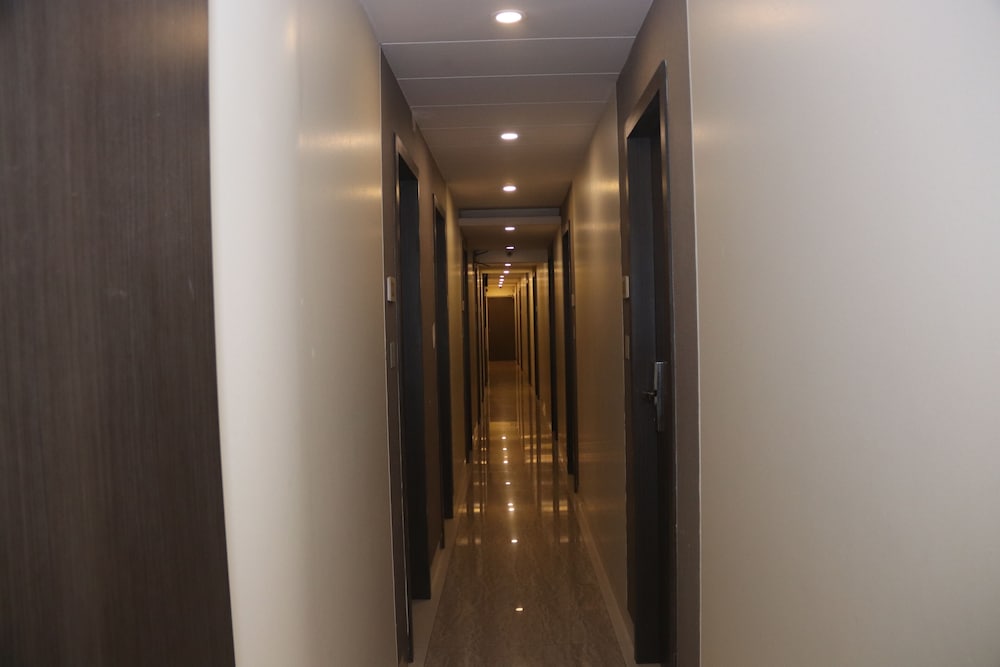 OYO 8690 Hotel Kalpana Elite