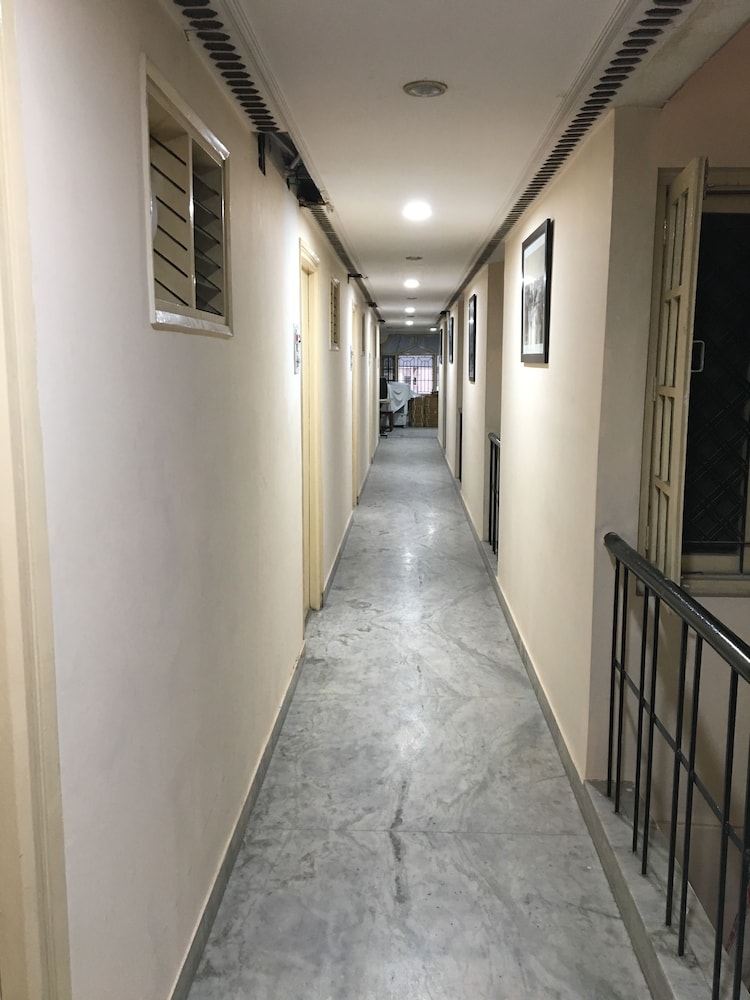 Bhavani Lodge