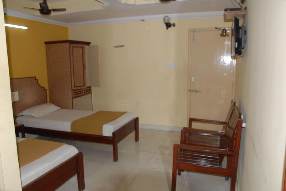 Bhavani Lodge