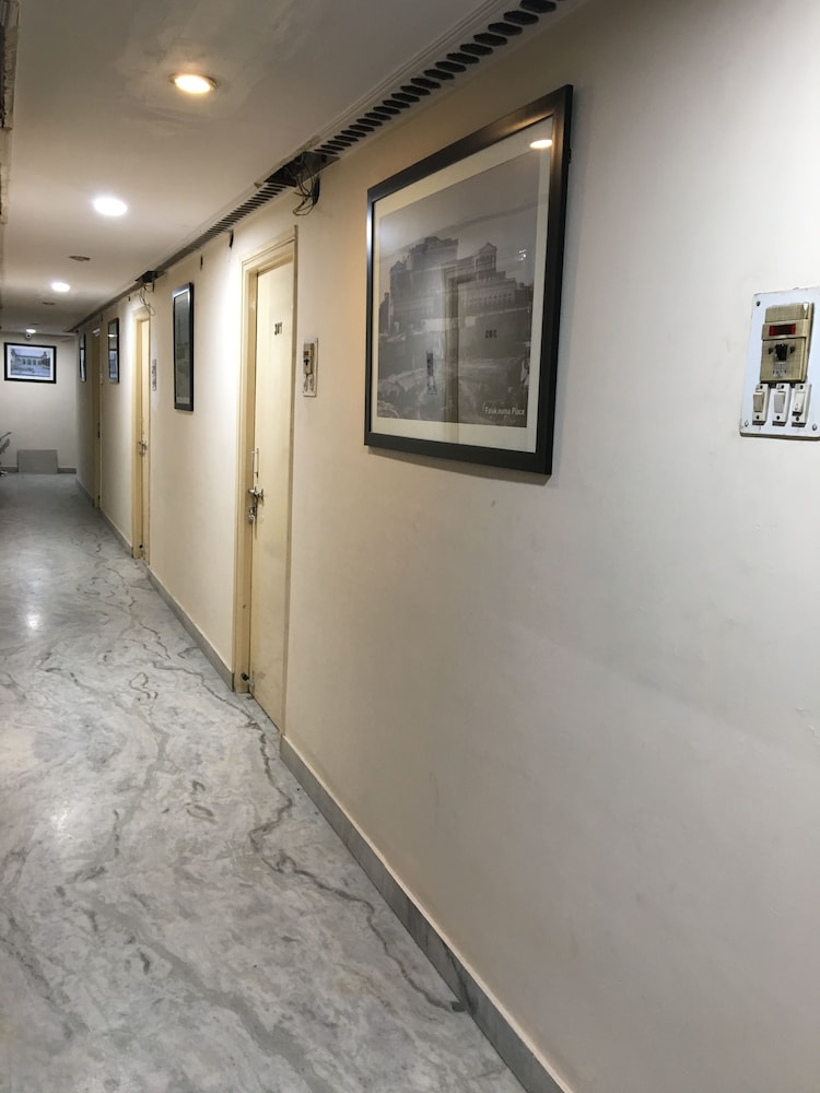 Bhavani Lodge