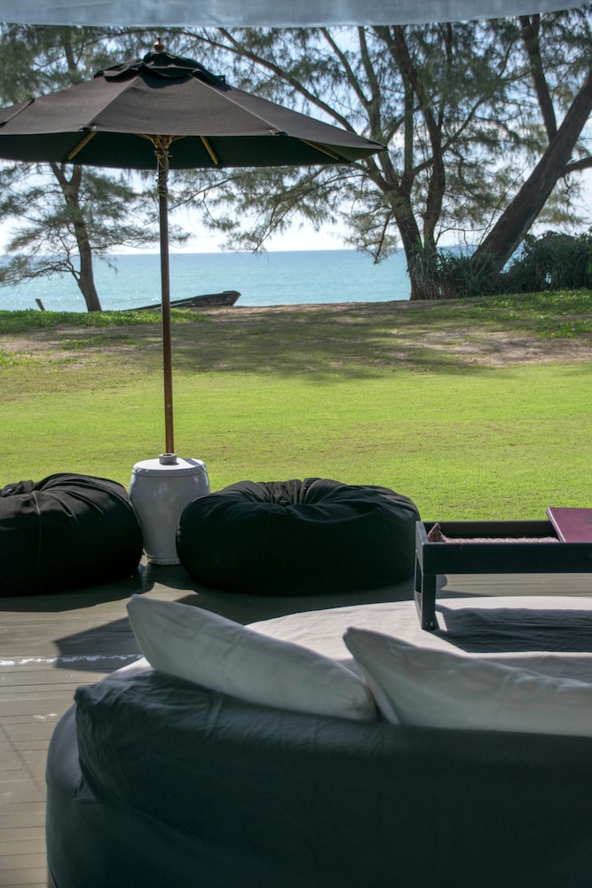 SALA Phuket Mai Khao Beach Resort