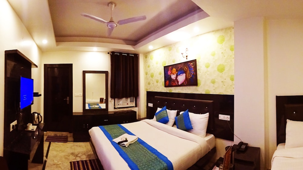 Hotel Noida International