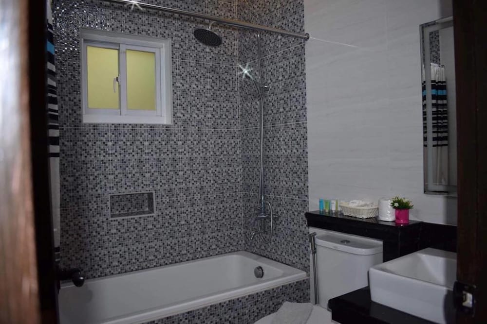Jo Carter's Hotel and Suites Angeles City