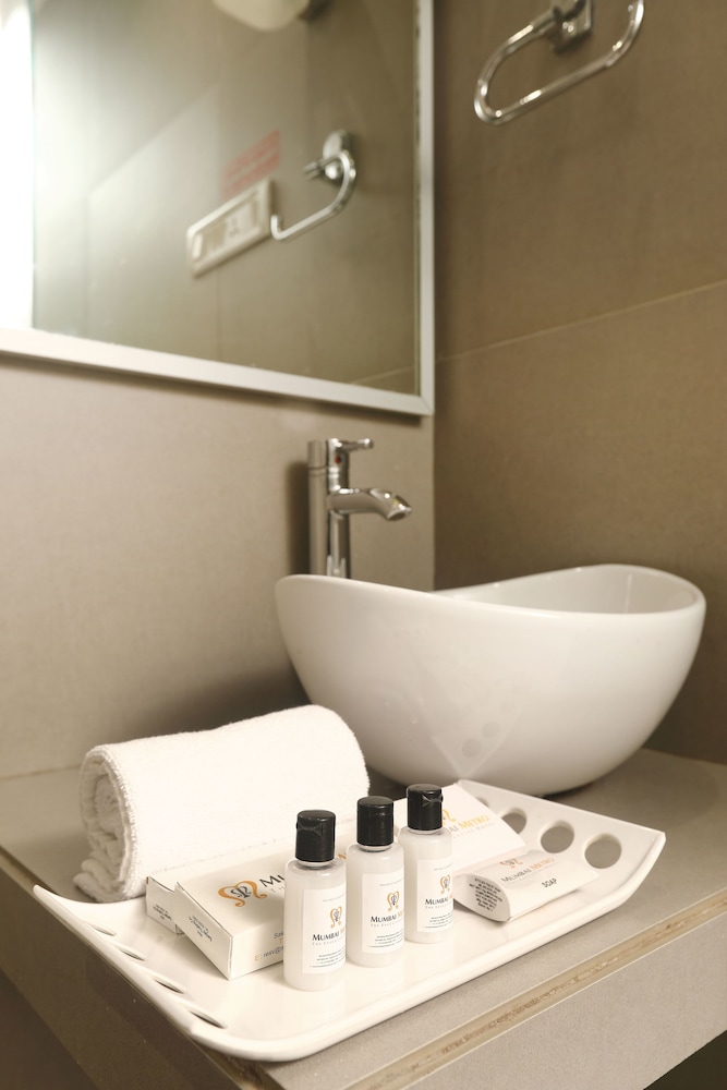 Mumbai Metro The Executive Hotel