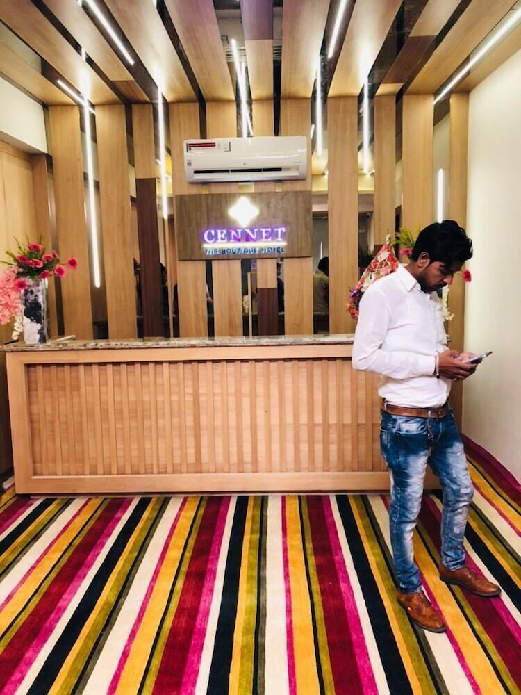 Cennet Hotel