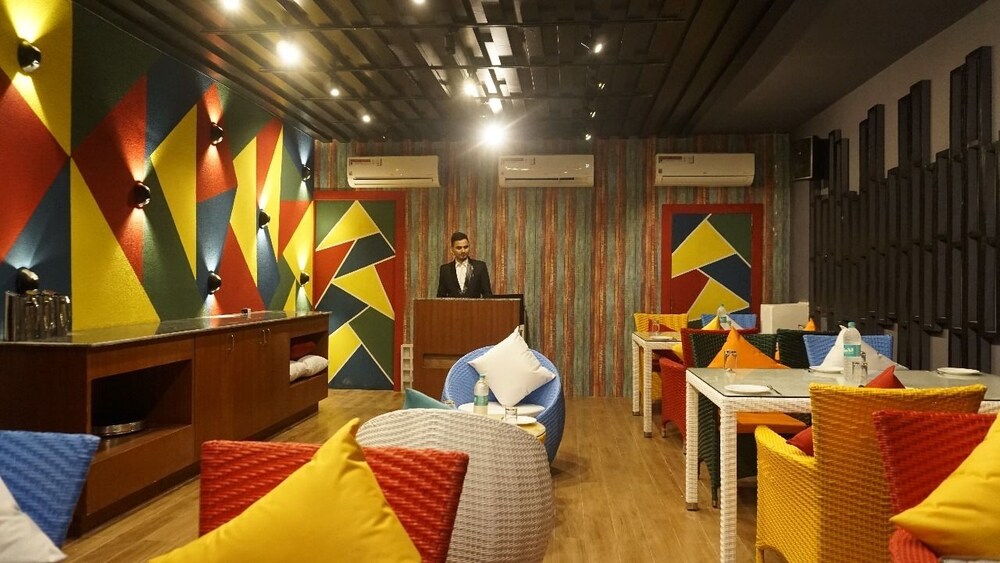 Cennet Hotel