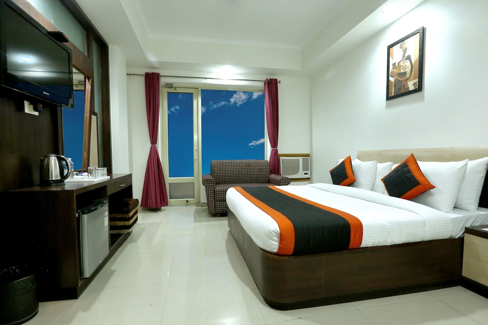 Hotel Jmk International