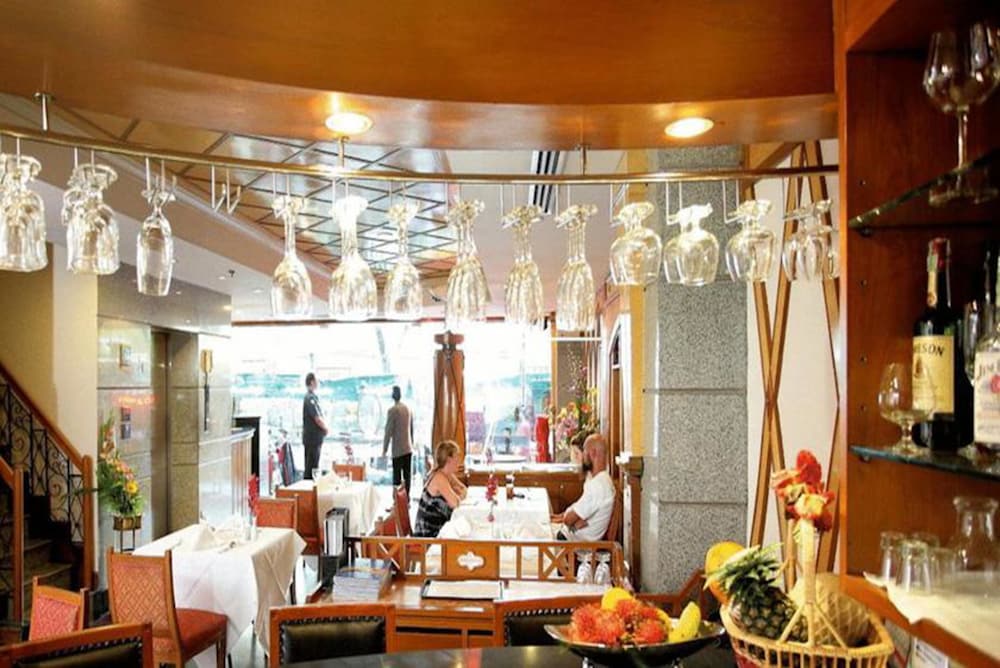 Majestic Suites
