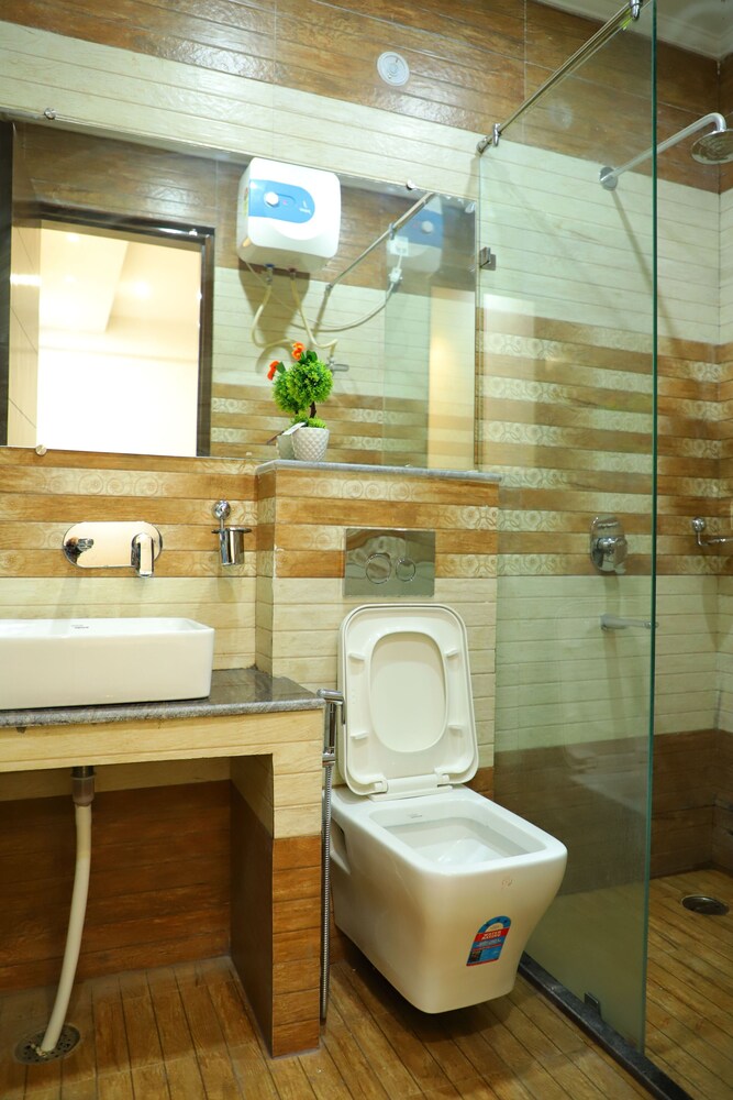 Best Property Of India, Near to Ganges
