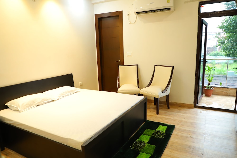 Best Property Of India, Near to Ganges