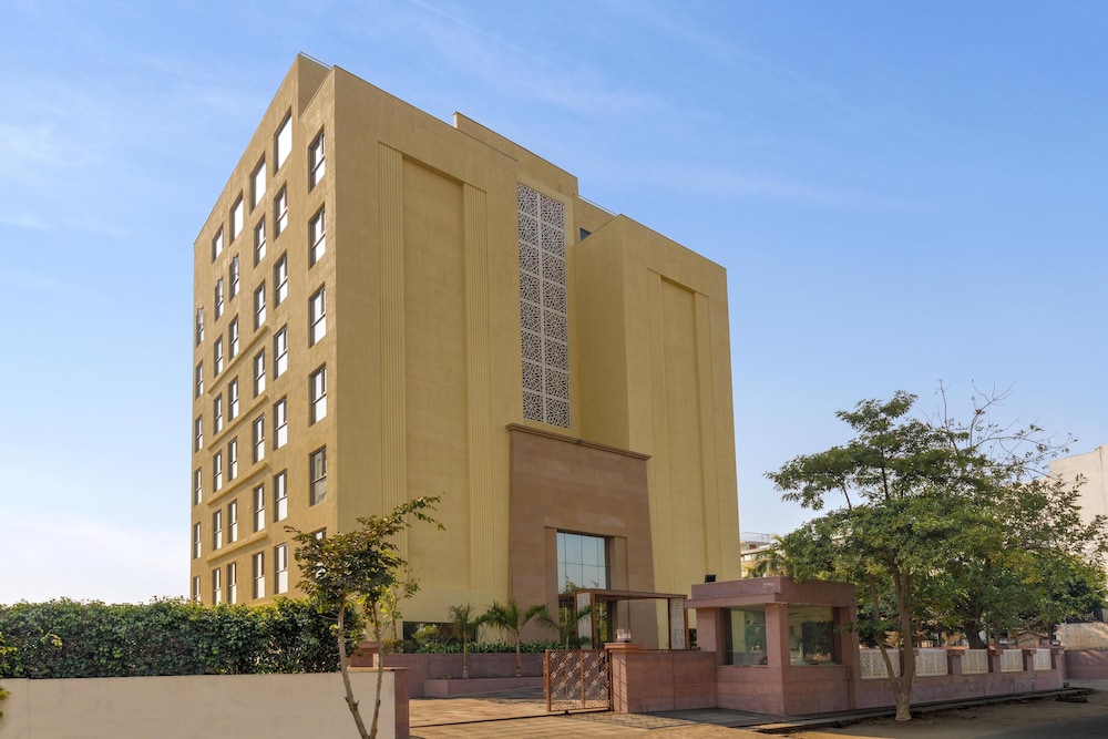 Ginger Greater Noida, Pari Chowk, Greater Noida