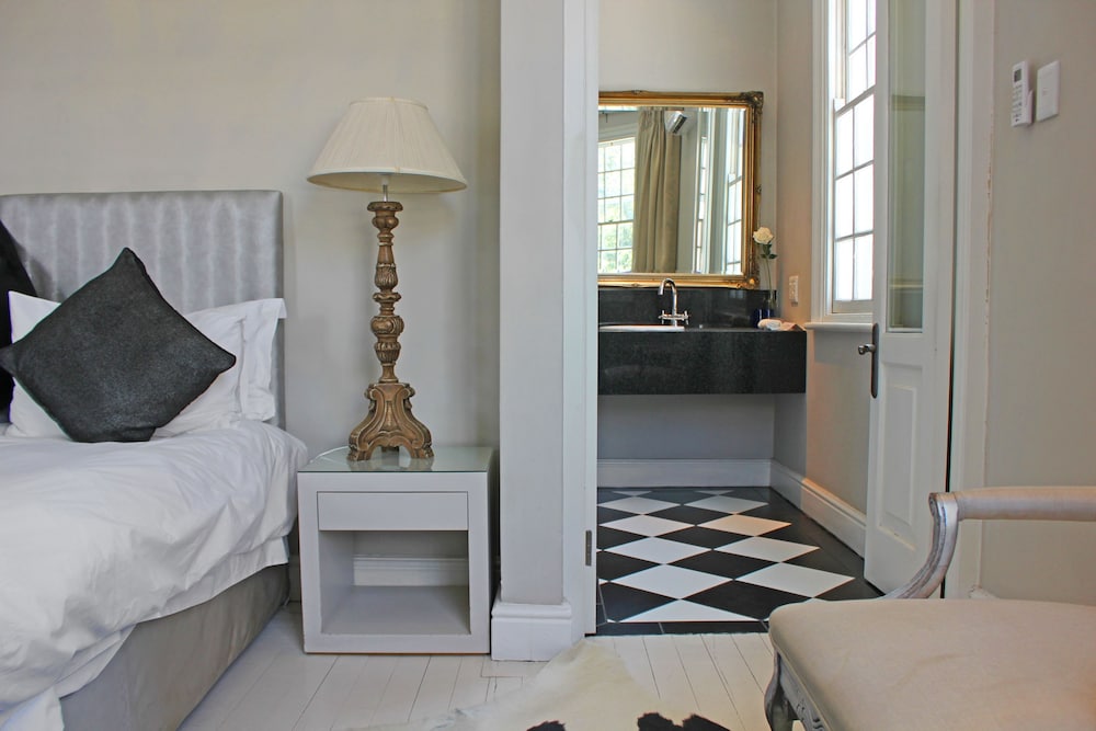 Long Street Boutique Hotel