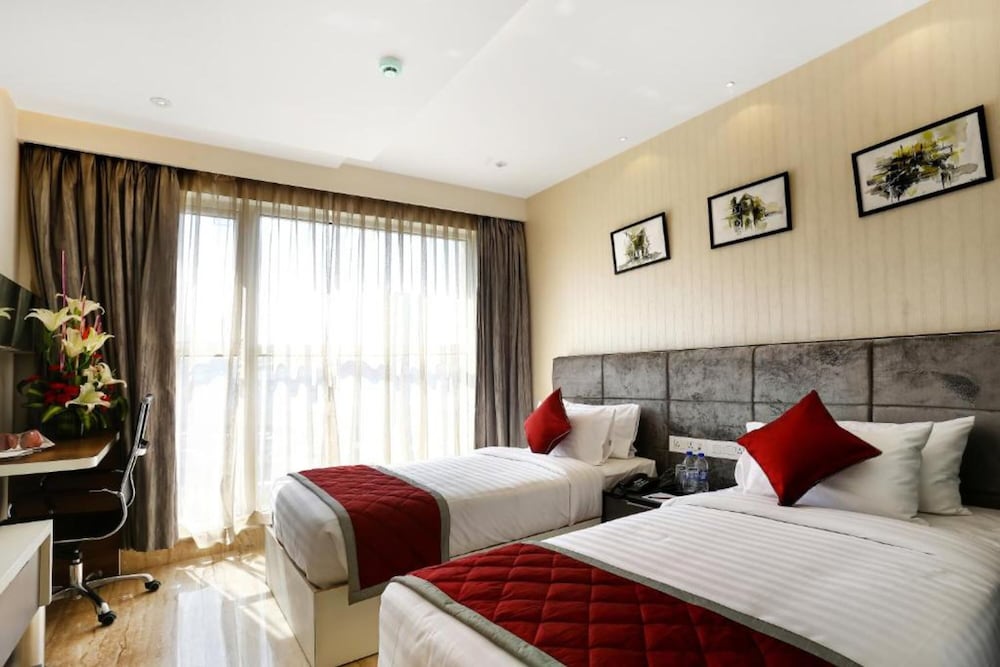 Icon Premier Hotel