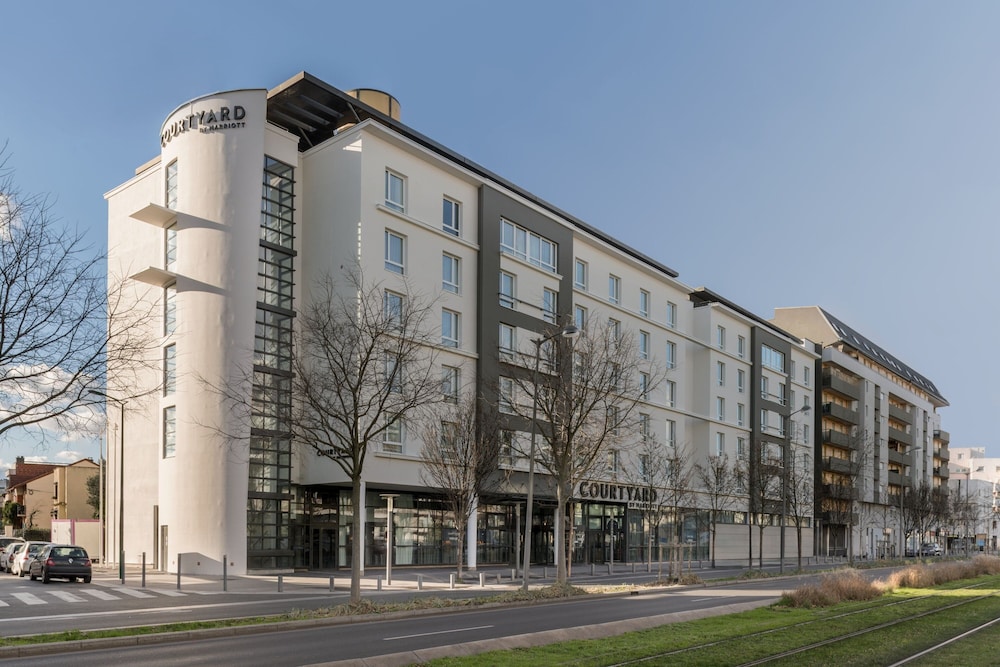 Courtyard by Marriott Paris La Defense West - Colombes