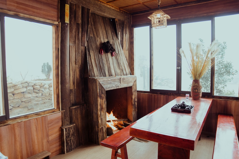 Muong Hoa River View Homestay