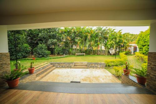 Wow Bison Woods (Organic Resort)