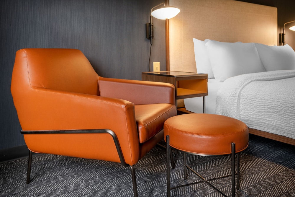 Courtyard by Marriott Columbus Airport
