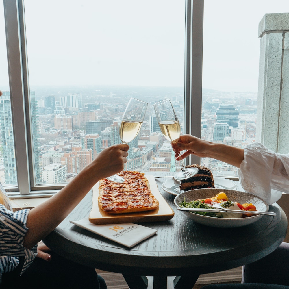 One King West Hotel & Residence