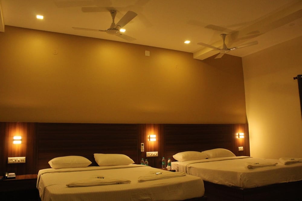 Hotel Citywalk Residency