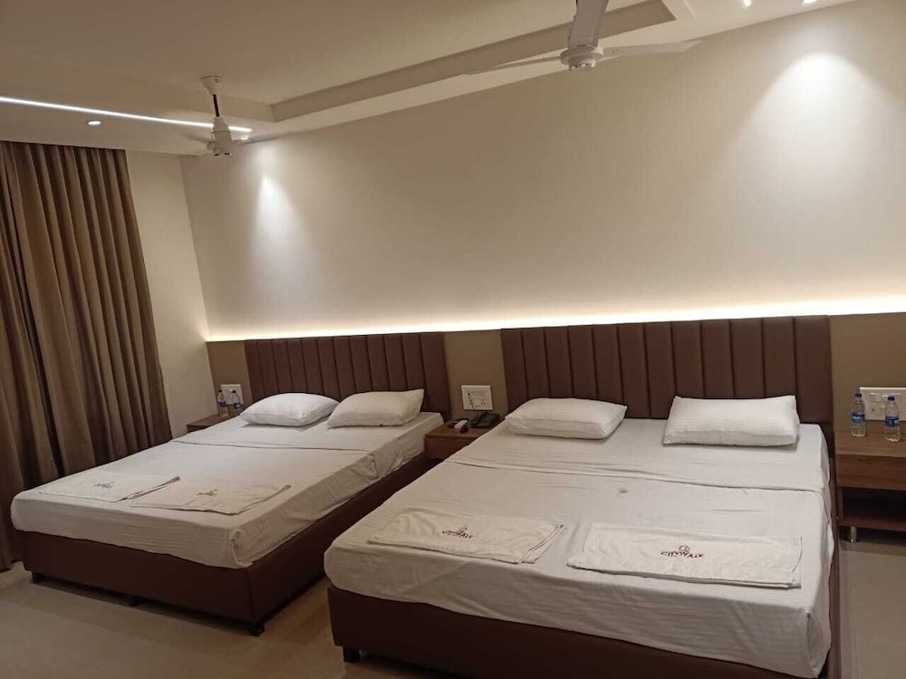 Hotel Citywalk Residency