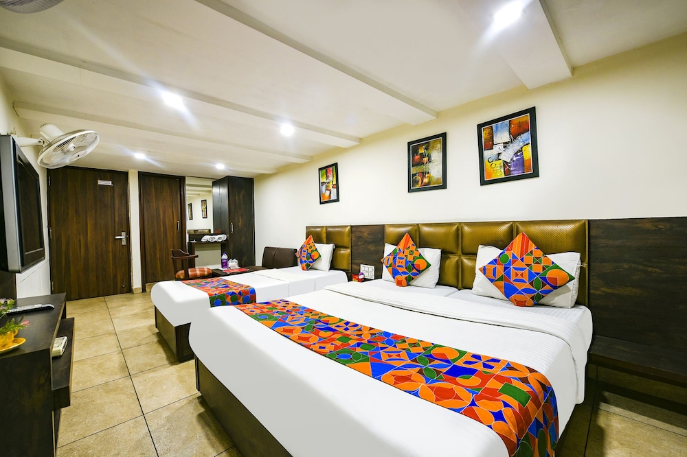 FabHotel Nanda