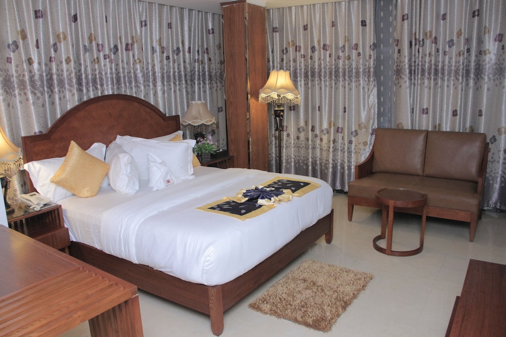 Zimbo Golden Hotel