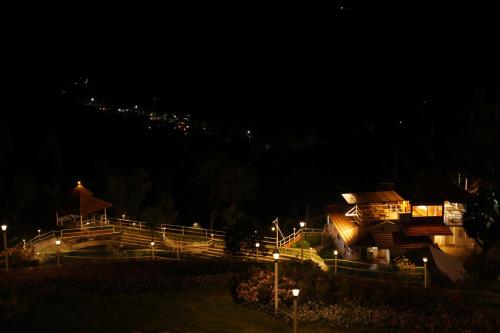 Chow Chow Valley Resort 