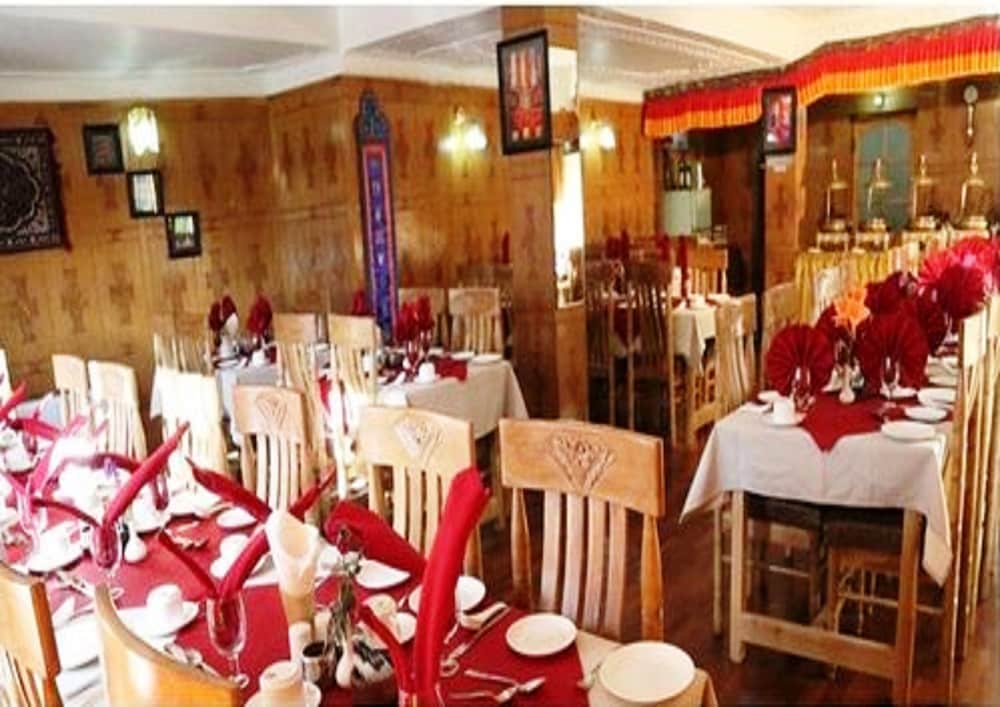 TIH Hotel Royal Palace