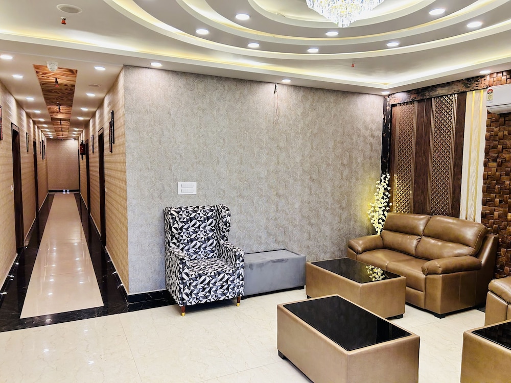 Shree Jee Hotel