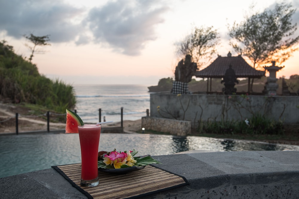 D'Byas Beach Club and Villa